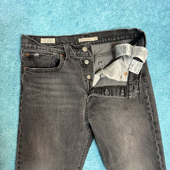 Levi's Premium Wedgie Jeans Womens 30 Button Fly Gray High Rise Denim Raw Hem - Picture 12 of 16